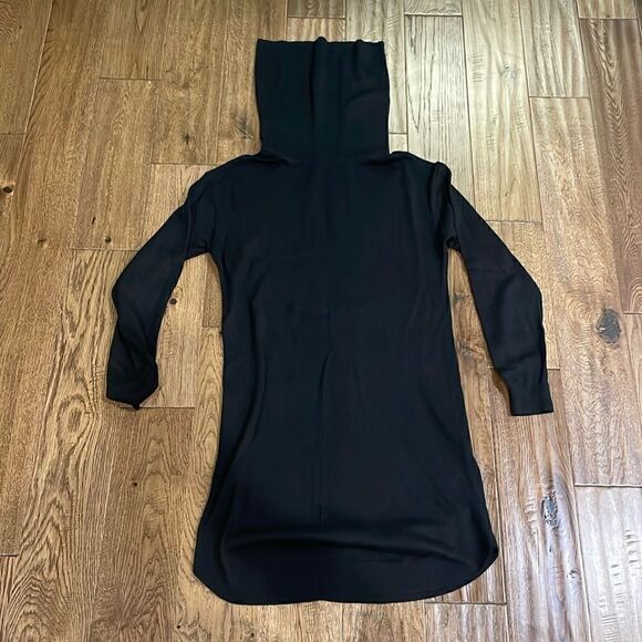 H&M Mama black sweater tunic sz M - Picture 1 of 2